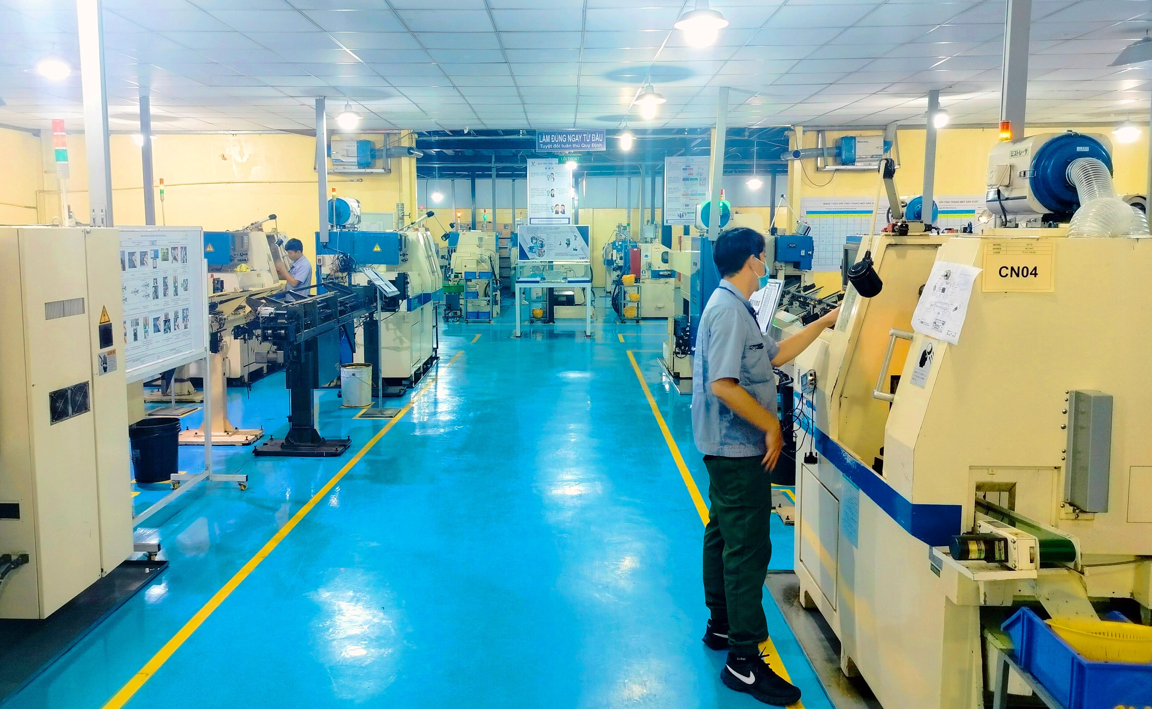 CNC milling machine (4).jpg